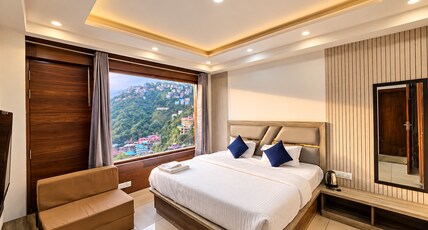 DK Residency Shimla | Valley & Cityscape Views Room Type - Superior | Valley View