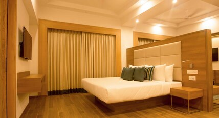 Lemon Tree Hotel Sec-60 Gurugram Room Type - Executive Suite