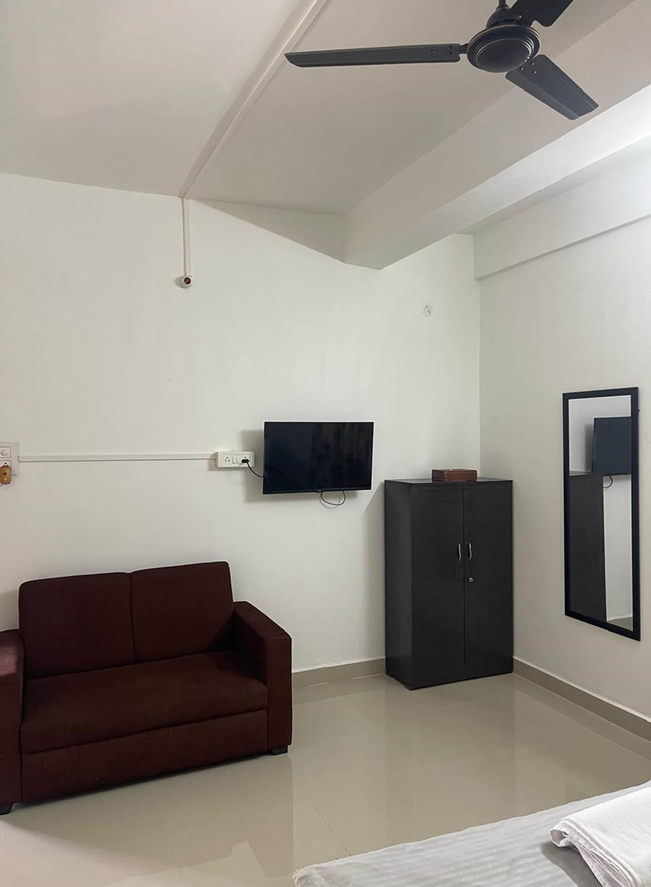 Leela Residency | Hatigaon - Tap to explore photos