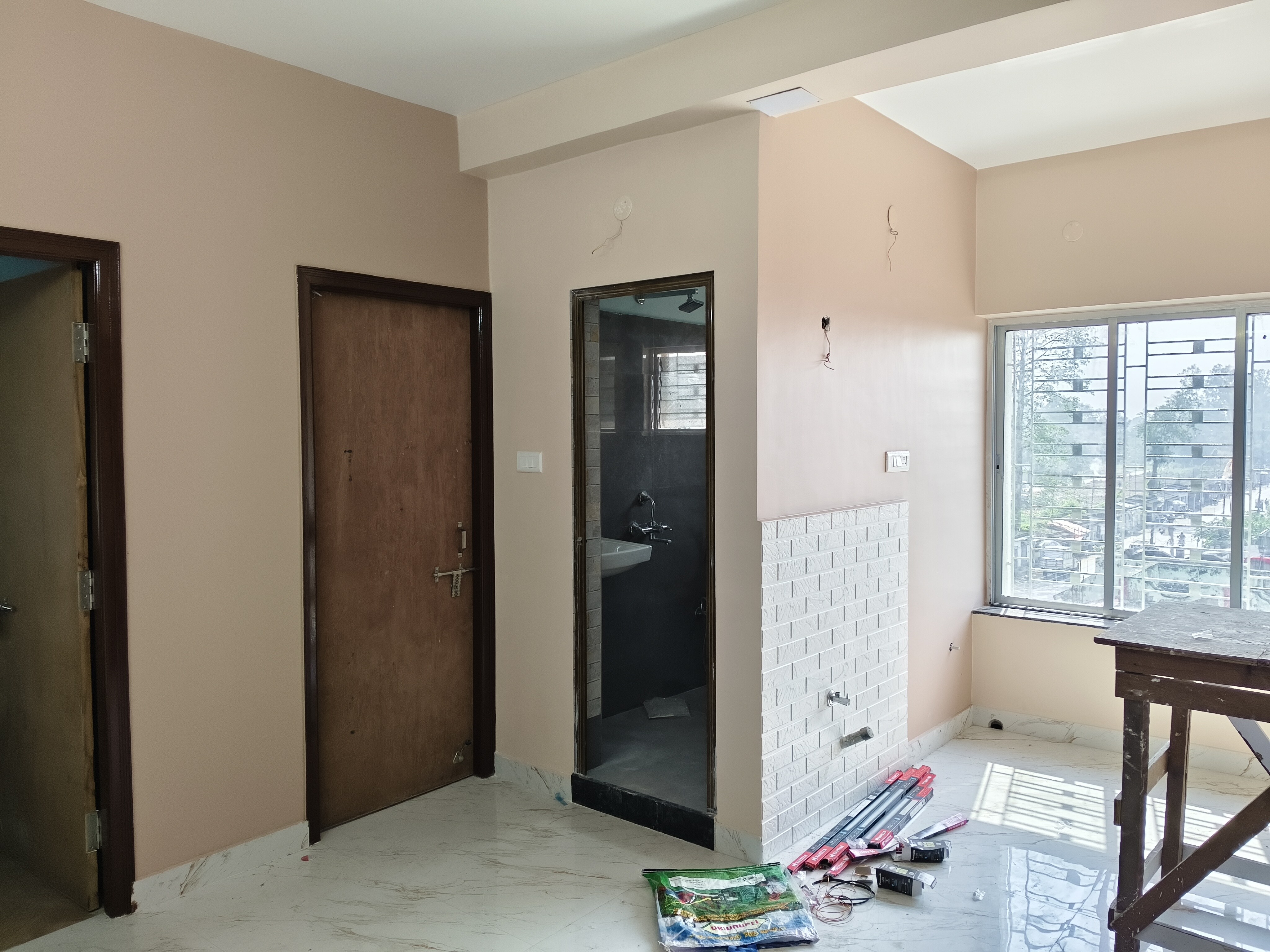 NEW FLAT AT PRIME LOCATION - Tap to explore photos
