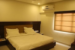 MAHESH HOTEL & GUEST HOUSE