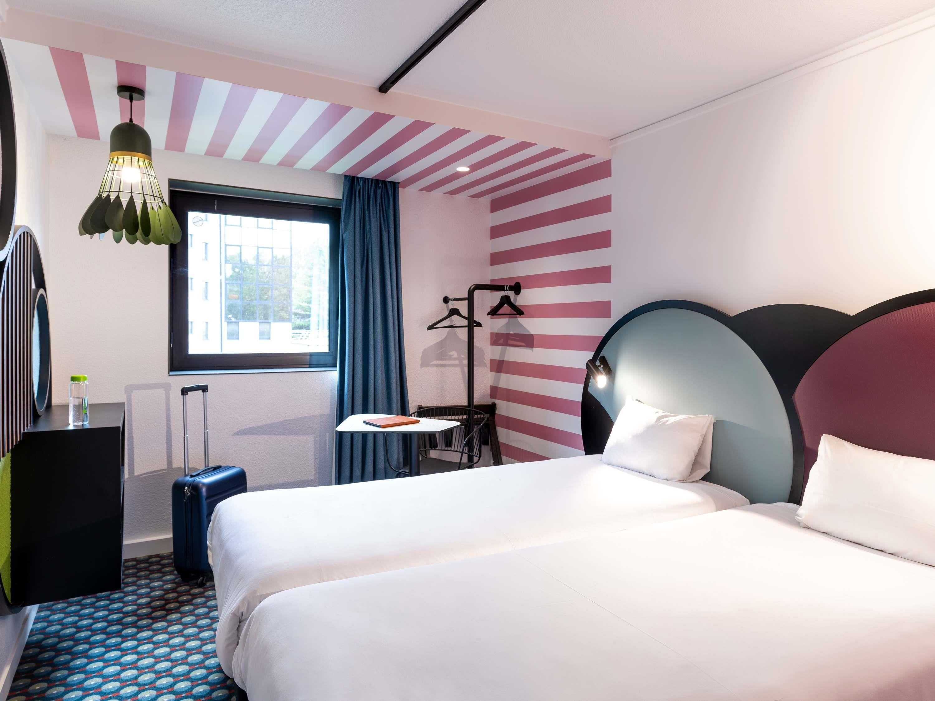 ibis Styles Paris St-Denis Pleyel - Tap to explore photos