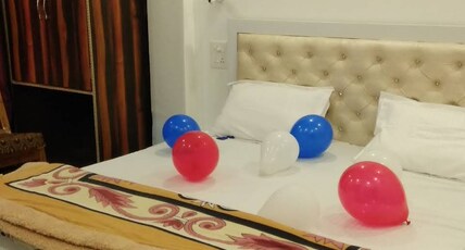 Hotel Aavas Room Type - Deluxe Room