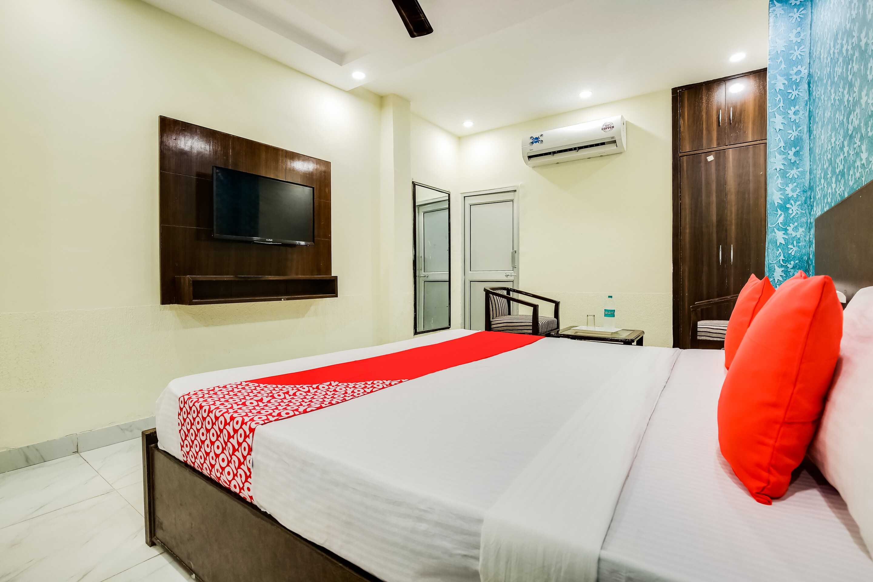 Hotel O Alpine - Tap to explore photos