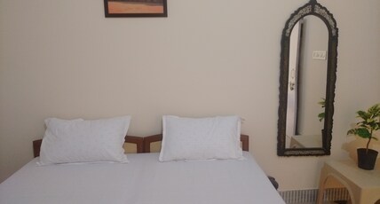 Red king home stay Room Type - Bedroom 1