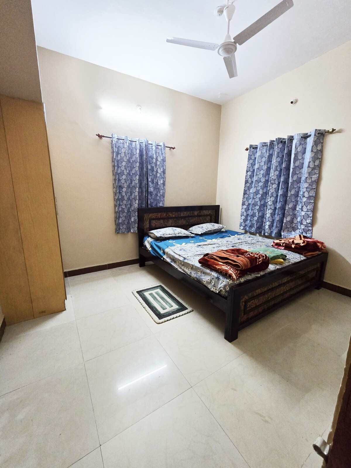 2bhk Independent House - Tap to explore photos