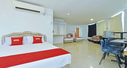Hotel O Sam Huat Hotel Room Type - Premium Suite room