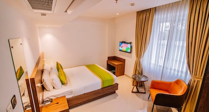 Hotel Seven Lights Room Type - Premium Room AC Hotel Seven Lights Room Type - Premium Room AC