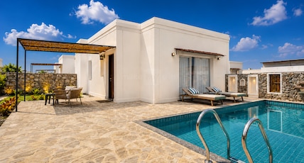 Vanthra Vilas, Jawai - Luxury Villas with Private Pools Room Type - Luxury Pool Villa & Bathtub with Open to Sky Shower Vanthra Vilas, Jawai - Luxury Villas with Private Pools Room Type - Luxury Pool Villa & Bathtub with Open to Sky Shower