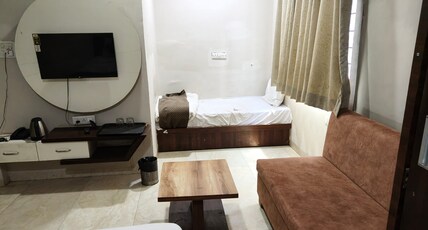 Hotel utsah stay Room Type - Bedroom 14
