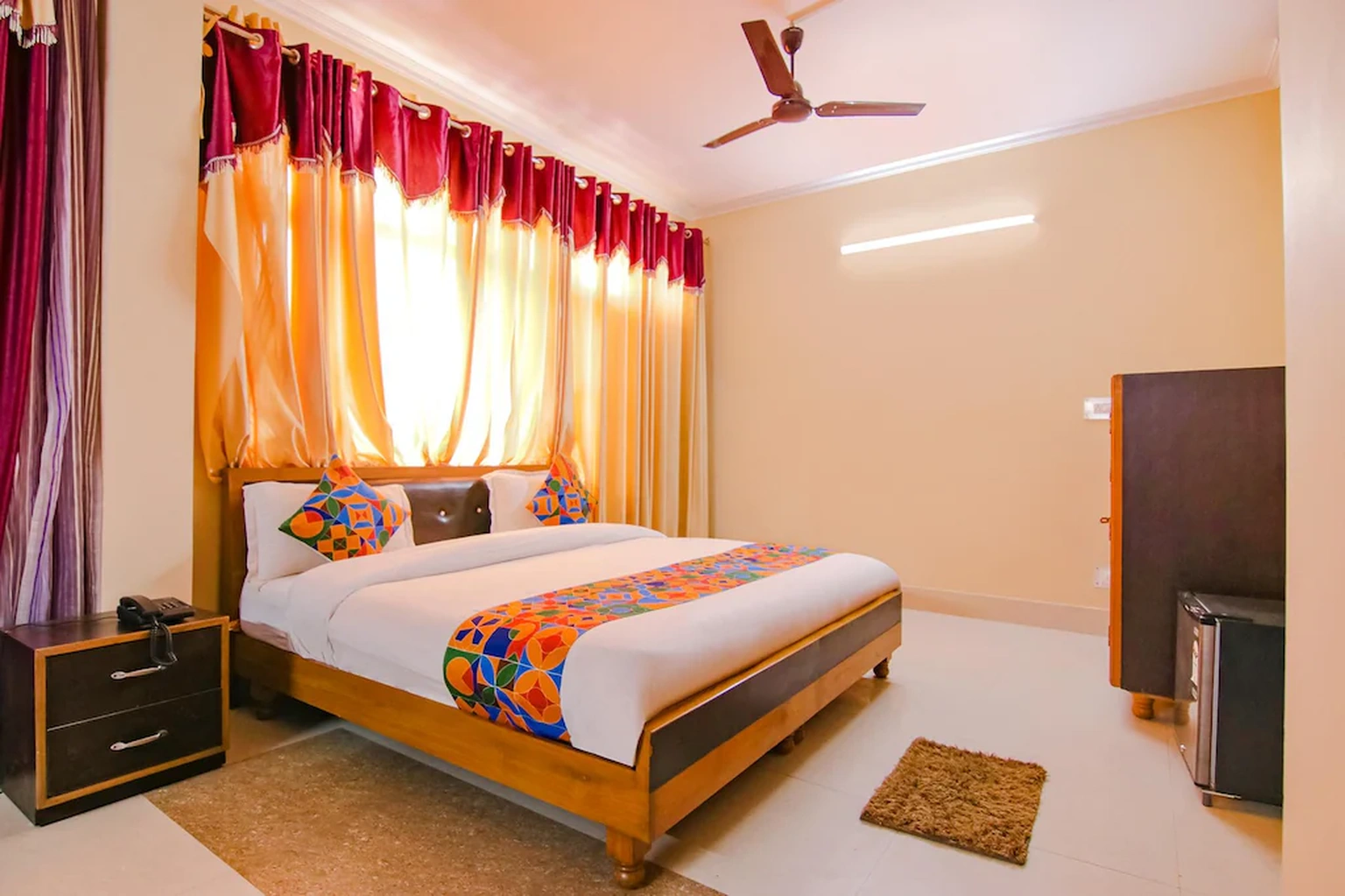 S N Residency Room Type - LE - Deluxe Room with Balcony & Mountain View S N Residency Room Type - LE - Deluxe Room with Balcony & Mountain View