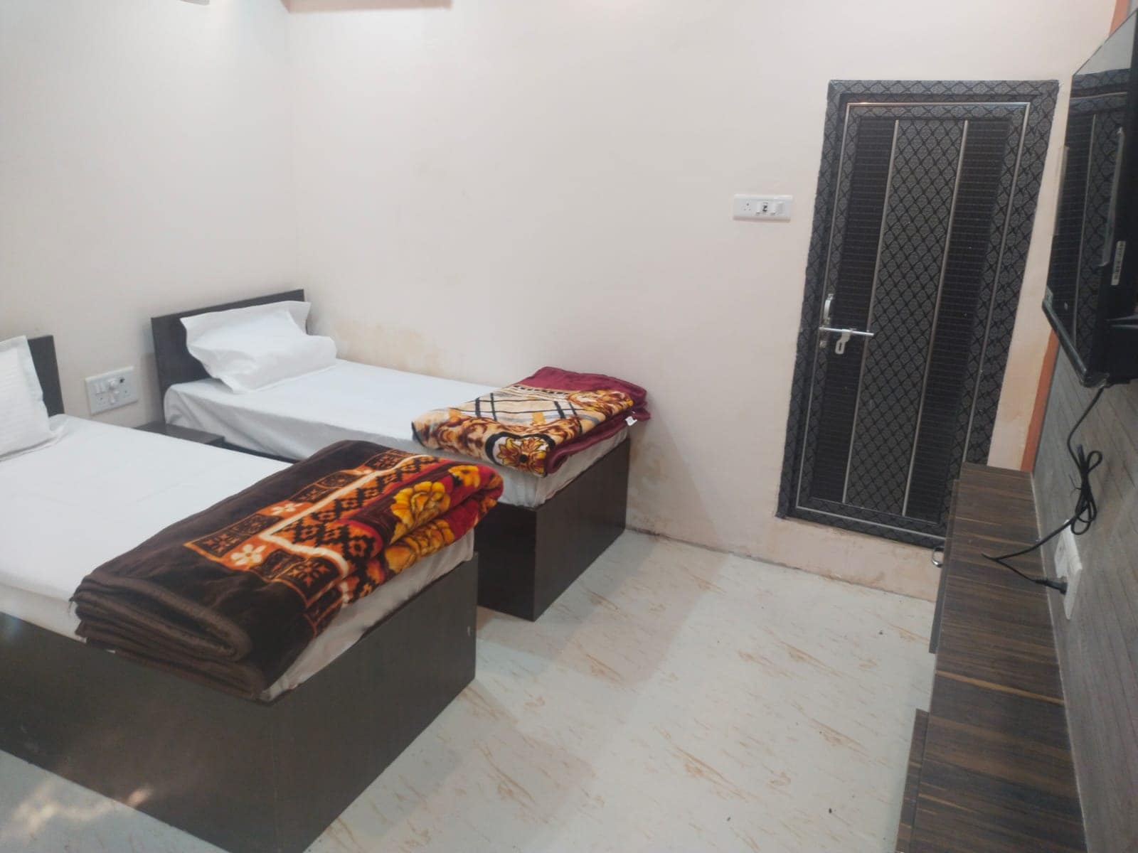 Banaras Residency - Tap to explore photos