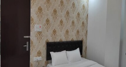 Hotel Shiv Manglam Room Type - Standard AC