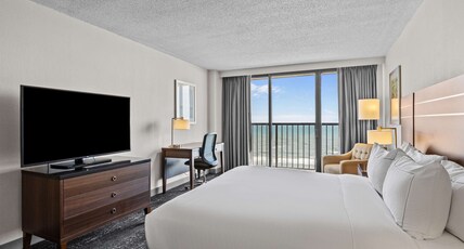 DoubleTree by Hilton Atlantic Beach Oceanfront Room Type - 1KG STE OCNFT WHRLPL NOSMK