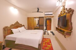 Rooms of Silver Leaf By Hindusthan Ventures