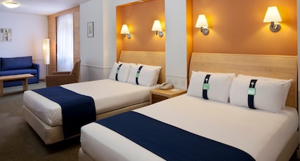 Holiday Inn Guildford Room Type - 2 Double Suite Sofa Bed