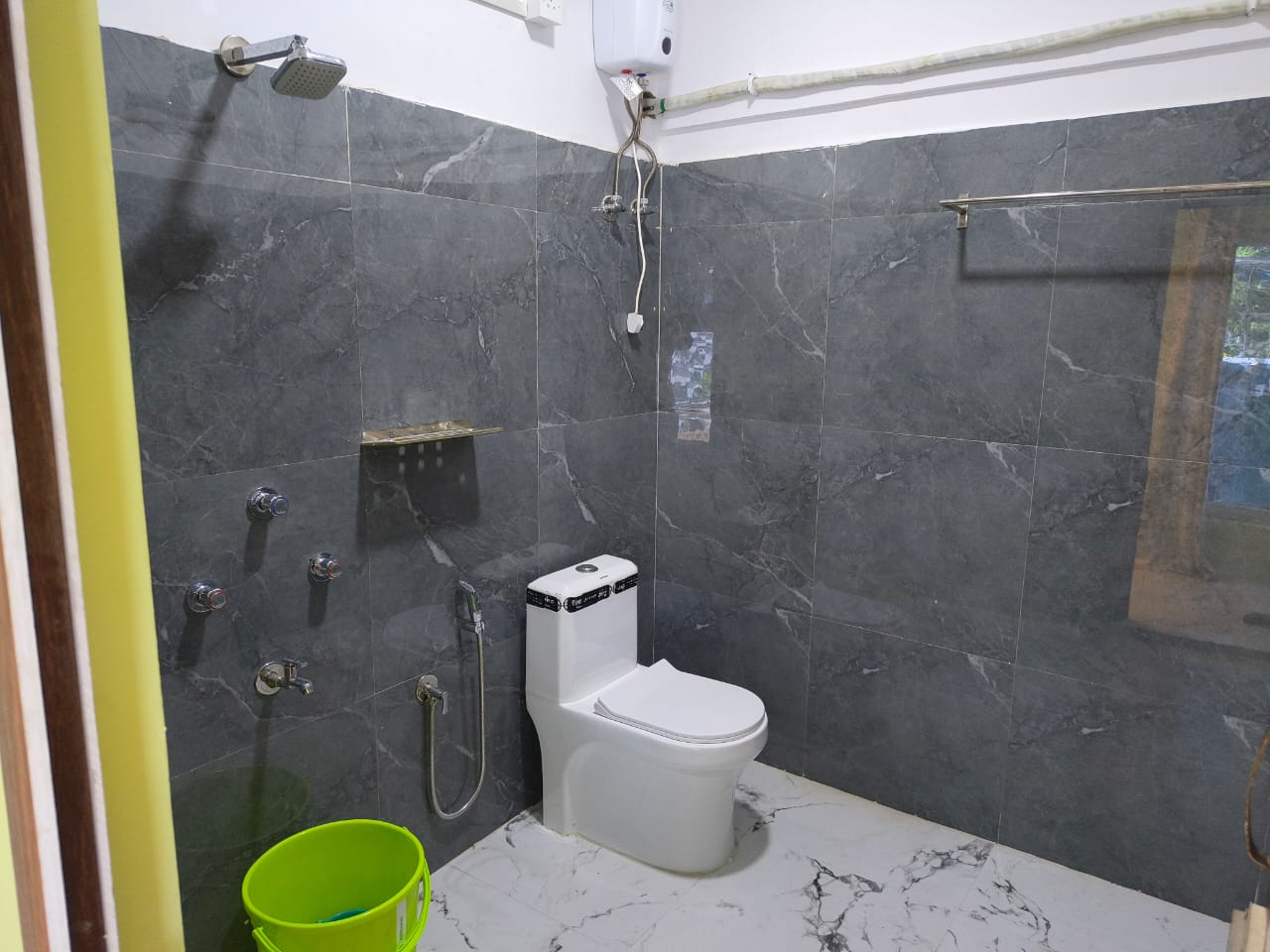 Real Royal Homestay - Tap to explore photos