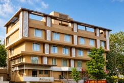 Hotel Pleasant Lake