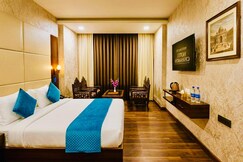 CHANAKYA HOTEL & RESTAURENT