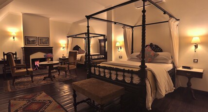 The Himalayan Room Type - Family Room with Bathtub