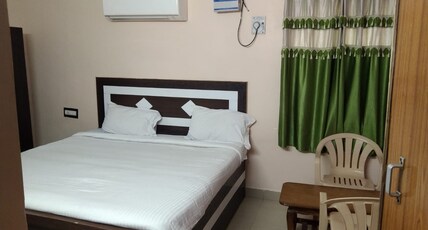 New Upendra Residency Room Type - Deluxe room AC