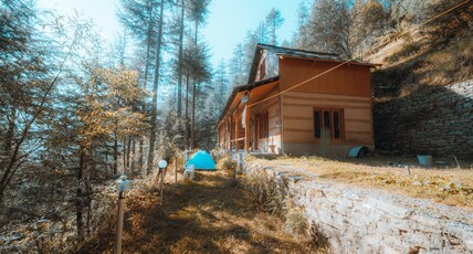 Bastiat Stays Forest valley Cabin 01 jibhi Room Type - Bastiat Stays Forest valley Cabin 01 jibhi