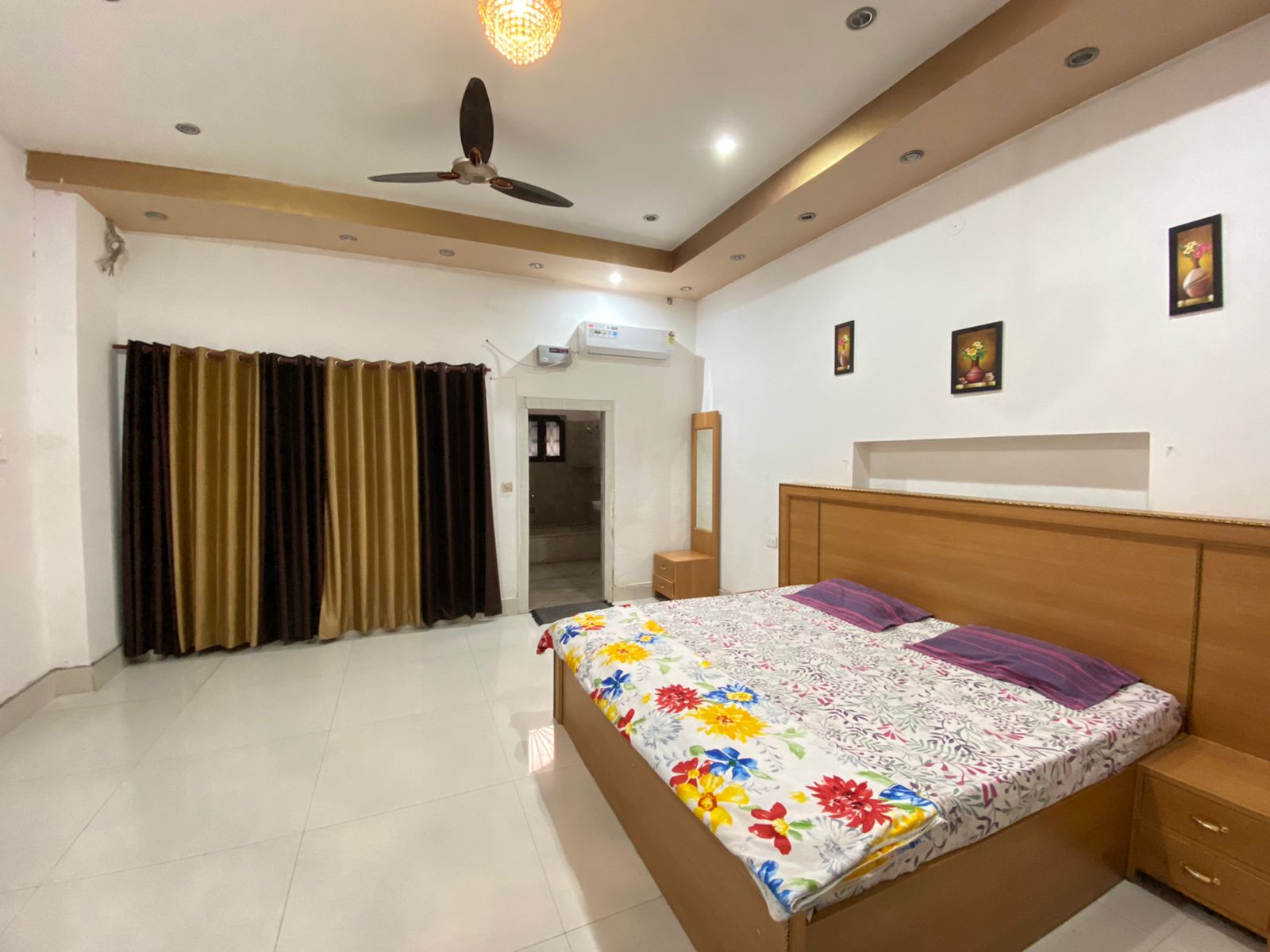 Paradise Homestay | City Centre | WIFI - Tap to explore photos