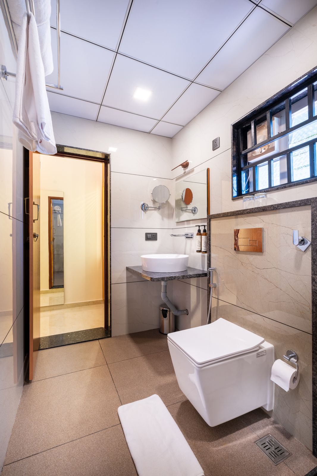 Saranvi Resorts 2BR Near Beach - Tap to explore photos