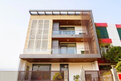 Treebo Luxury Stay Premium Inn