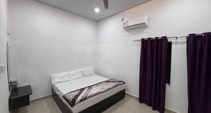 Gurukripa home stay Room Type - Deluxe Room With Balcony
