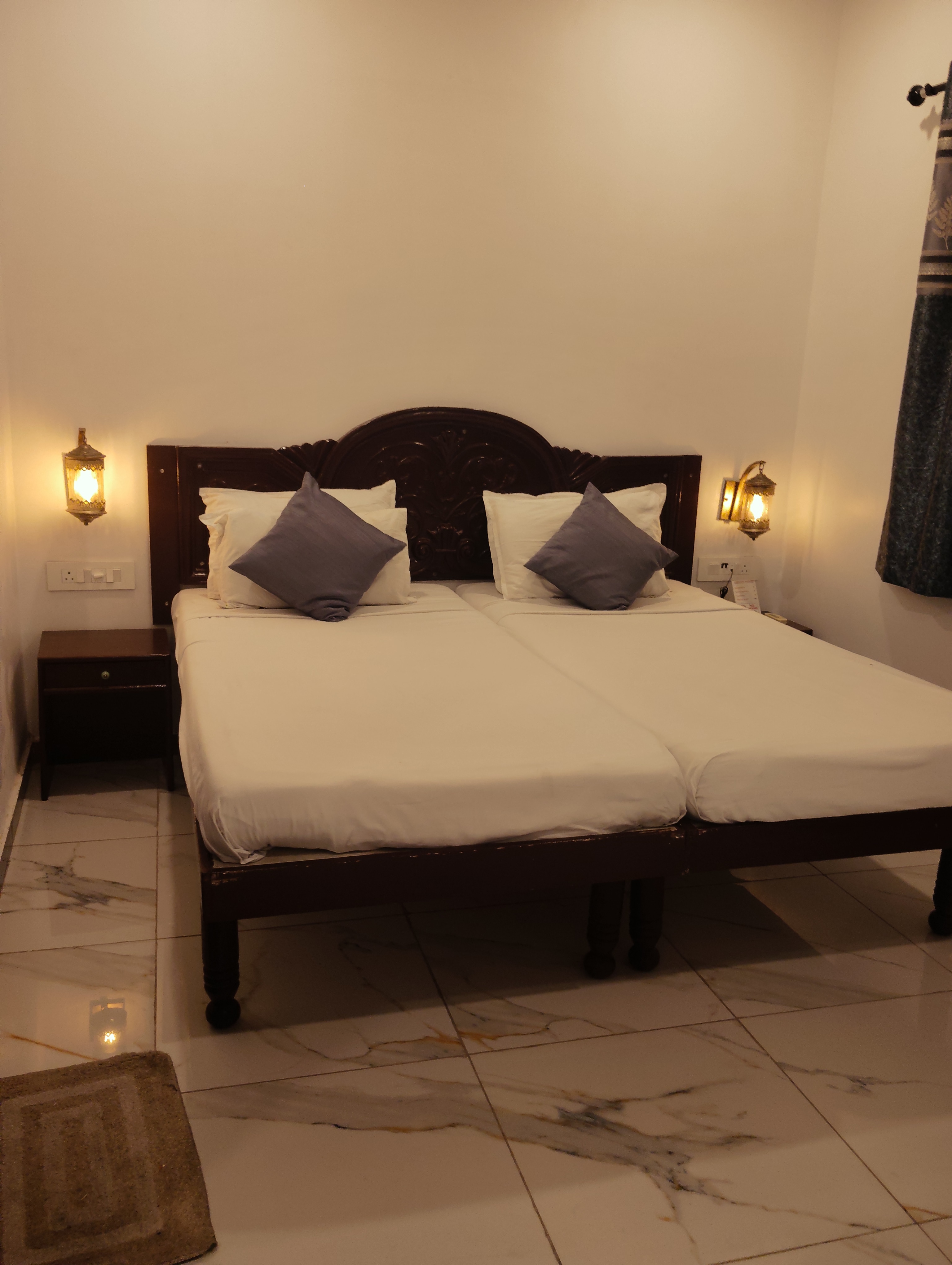 Sargam Sadan A Boutique Lake View Hotel - Tap to explore photos