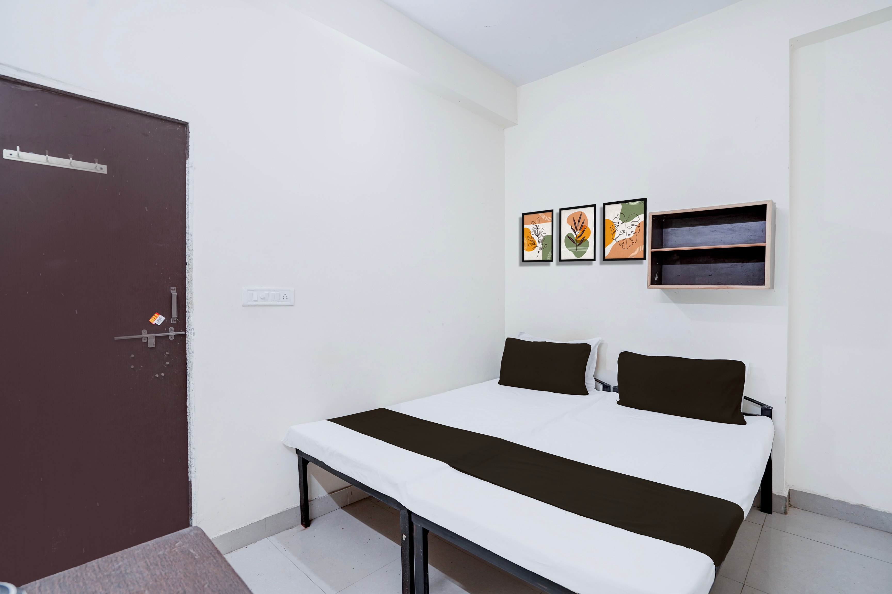 HOTEL O MAA VISHNI RESIDENCY - Tap to explore photos