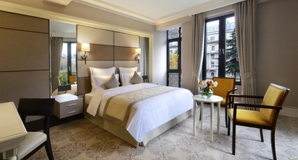 Hotel Ambassadori ,Near Meidan Bazaar Room Type - Family Room