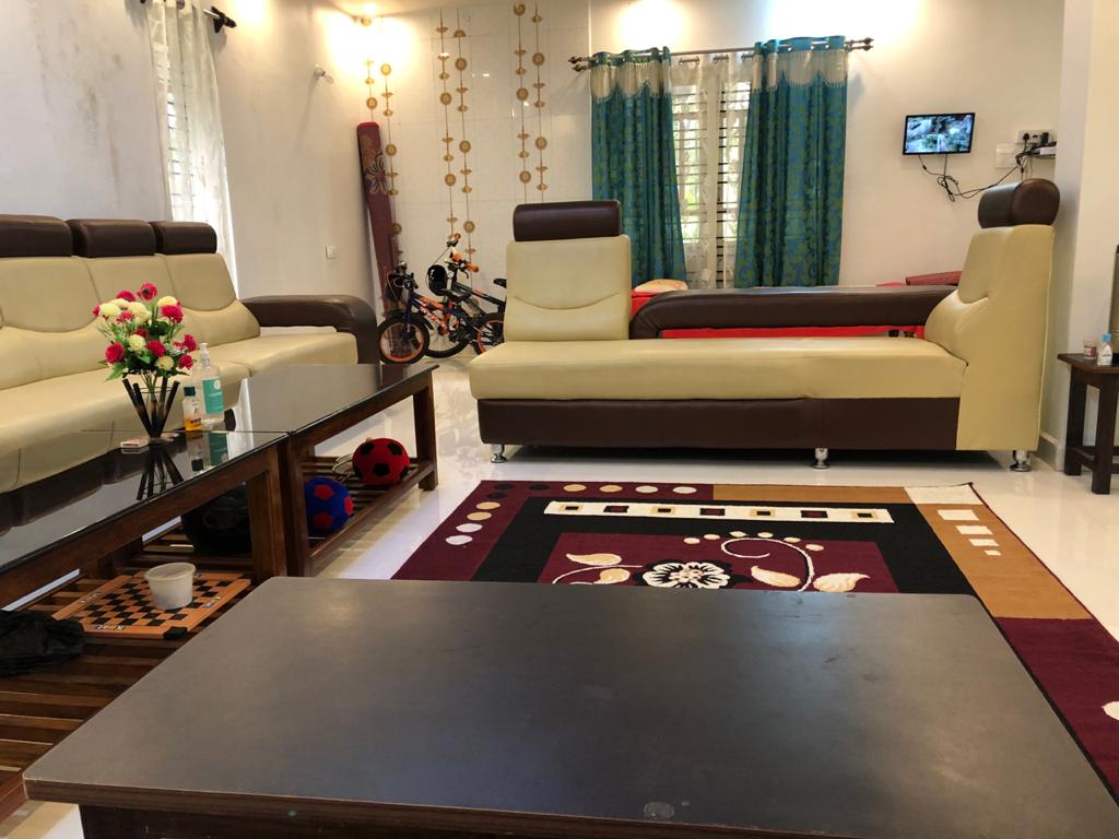Aagasa Homestay - Tap to explore photos