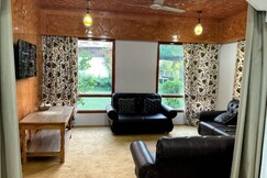 Lakeside Mountain Retreat Lake View Stay Kashmir