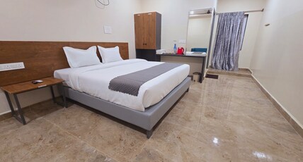 HOTEL VAAMANA STAYS Room Type - Standard Non AC