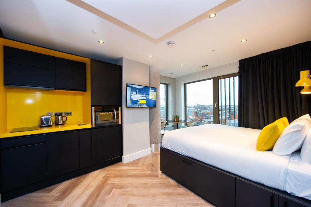 Staycity Aparthotels Dublin Castle - Tap to explore photos