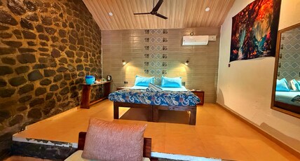 Captans Room Type - Forest Cottage 4