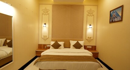 HOTEL SANDHUZ RESIDENCY Room Type - Delux