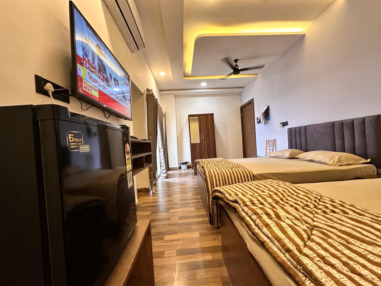 Hotel Jatra - Tap to explore photos