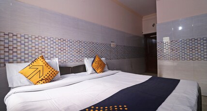 Hotel Shri Ram Residency Room Type - Standard Double Room (Non-AC)