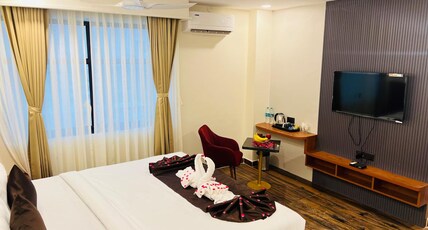HOTEL GALADARI Room Type - Deluxe Room