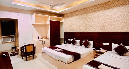 Hotel Crystal Blue Room Type - Super Deluxe