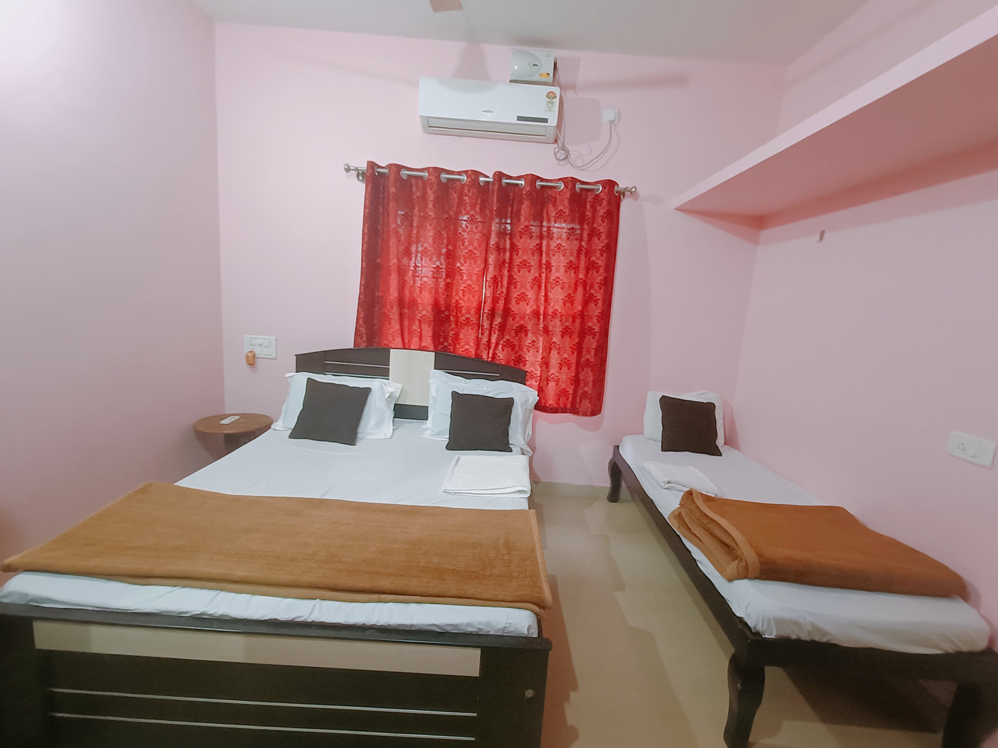 Maanyatha Homestay - Tap to explore photos