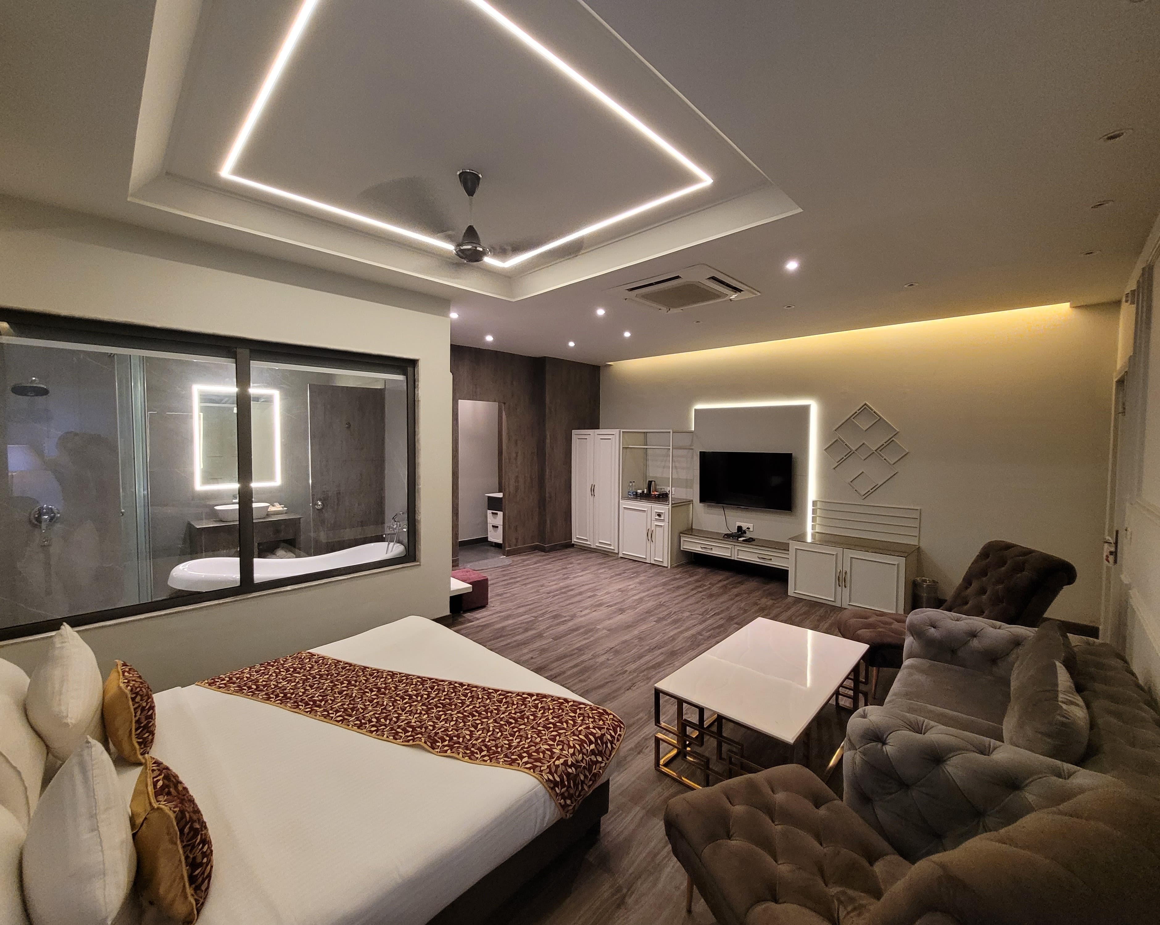 Hotel Nagpal Regency - Tap to explore photos