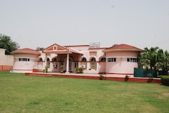 Koel Tourist Resort