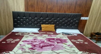 hotel paradise Room Type - Standard Ac Room