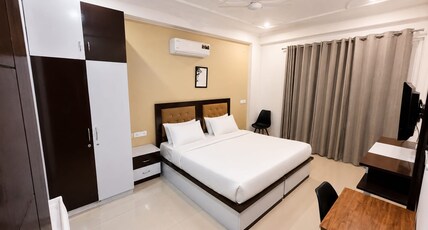 Tranquil Bliss Room Type - Deluxe Room with Balcony