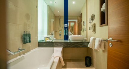 THE MANCHESTER DEANSGATE HOTEL by IHG Room Type - 2 Single Classic City View