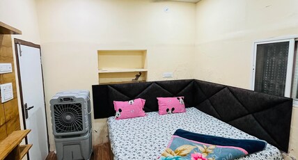 MAA HARSIDDHI HOME STAY Room Type - Bedroom 2